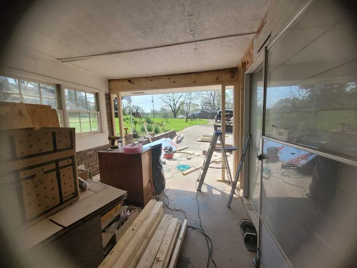 Air movers and dehumidifier for Drying & Dehumidification in Norco